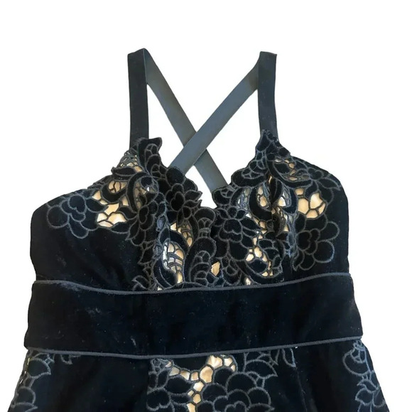Saylor Black Velvet Cutout Dress Deep V-Neck Cocktail Date Flattering Size Small - Picture 2 of 12